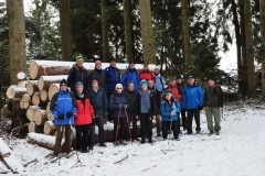 DSC_0093-Gruppenbild-im-Wald-